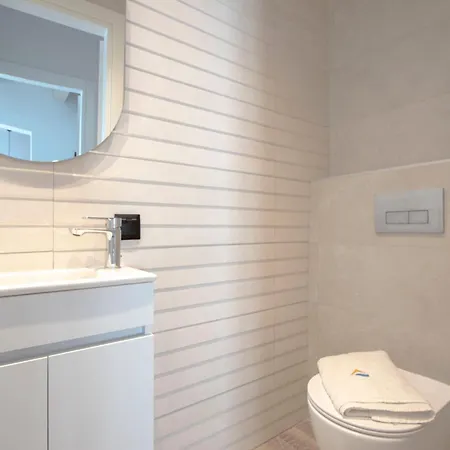 Petrino Complex By Halkidiki *